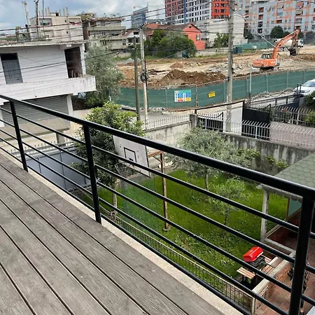 Kalpazo Tirana Vila 313