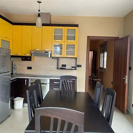 Kalpazo Rental Vila 313 Tirana דירה טיראנה